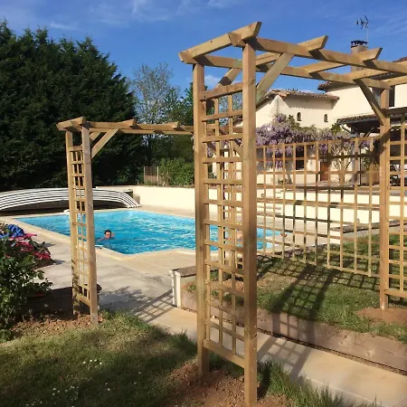Wisteria & Jasmine Villa Genouille  Exterior photo